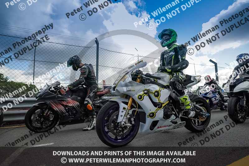 donington no limits trackday;donington park photographs;donington trackday photographs;no limits trackdays;peter wileman photography;trackday digital images;trackday photos